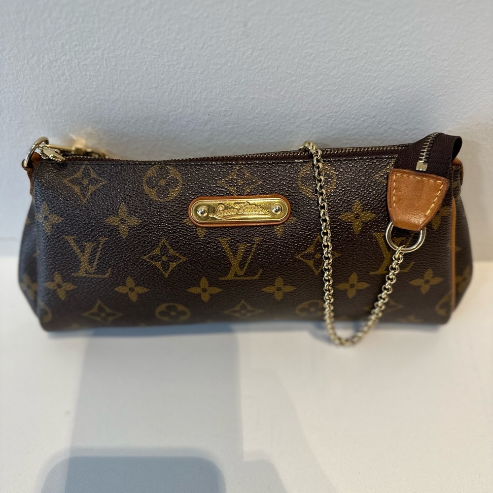 Louis Vuitton Eva Clutch